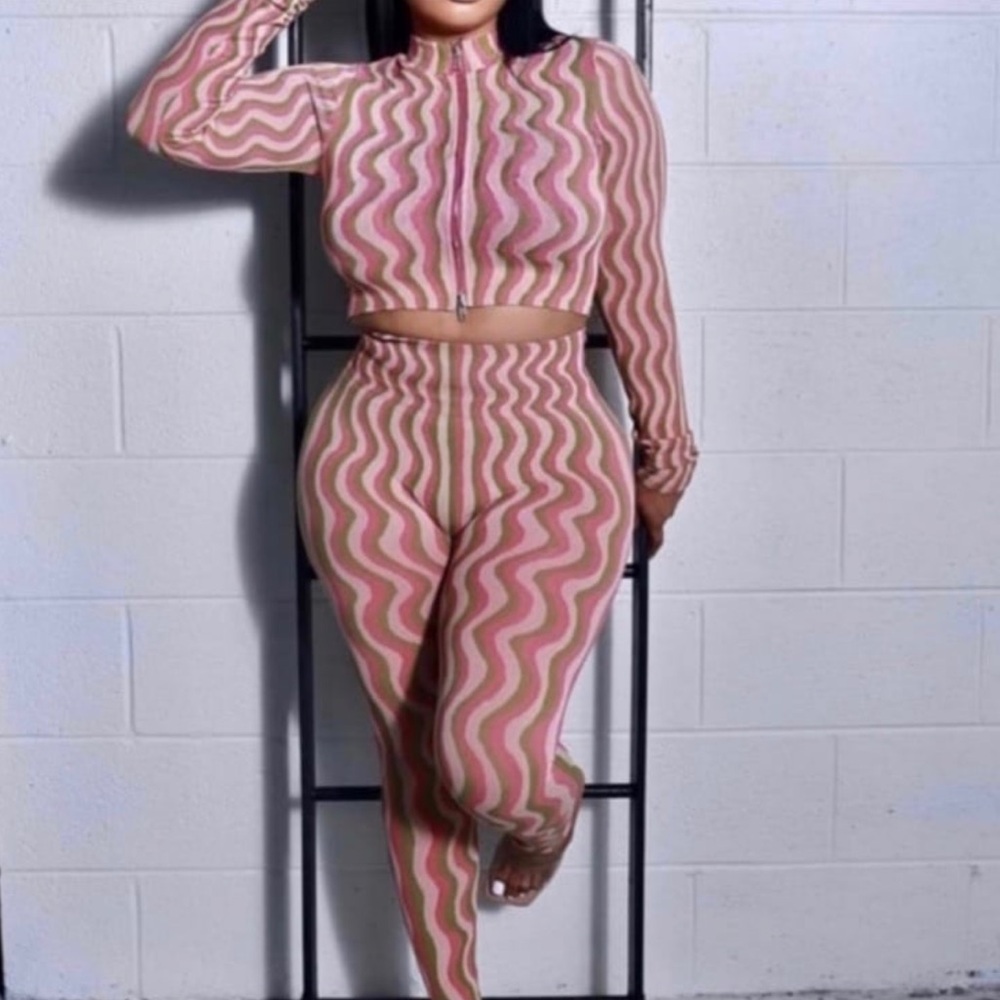 Boutique | Pink Zig Zag Swirl Legging Pant Set